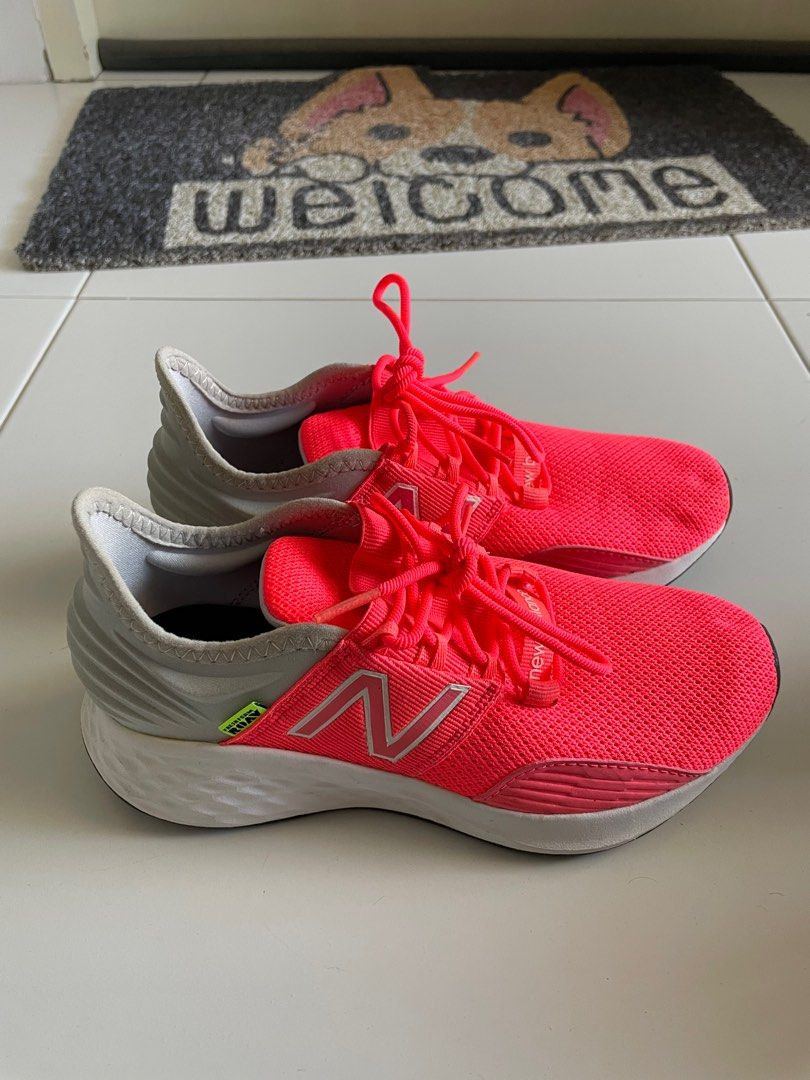 Girls new balance running shoes outlet