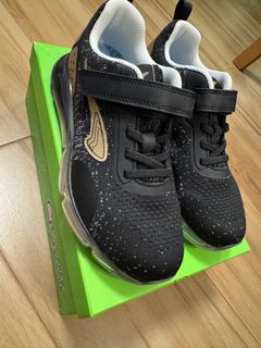 （分類：）位於 。 由 kammy_cm 提交（商品編號 1284135638，圖片 1）。簡介： 。
