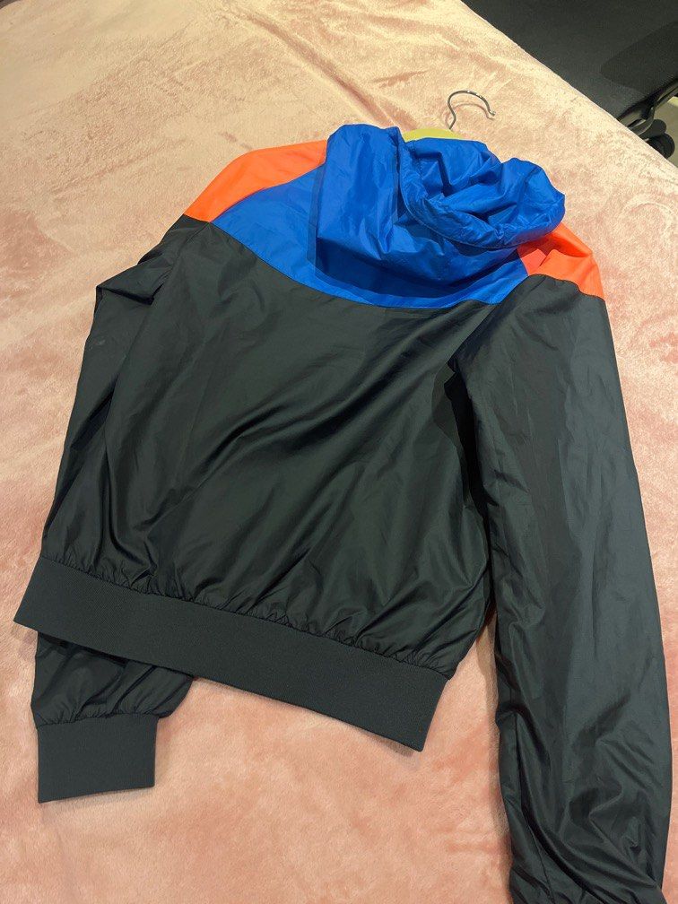 nike jacket size s