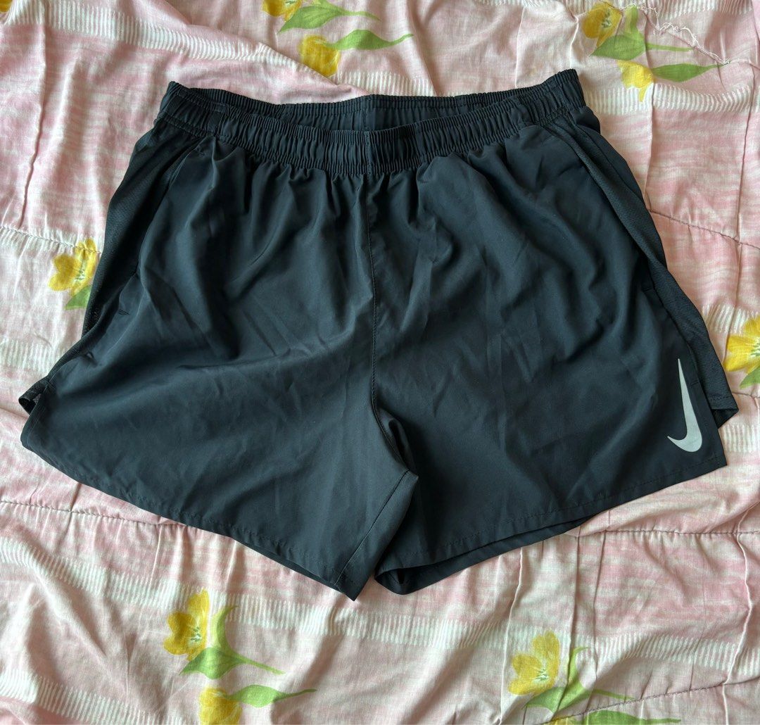 Nike Dri-Fit 3/4 Leggings, Men's Fashion, Bottoms, Shorts on Carousell
