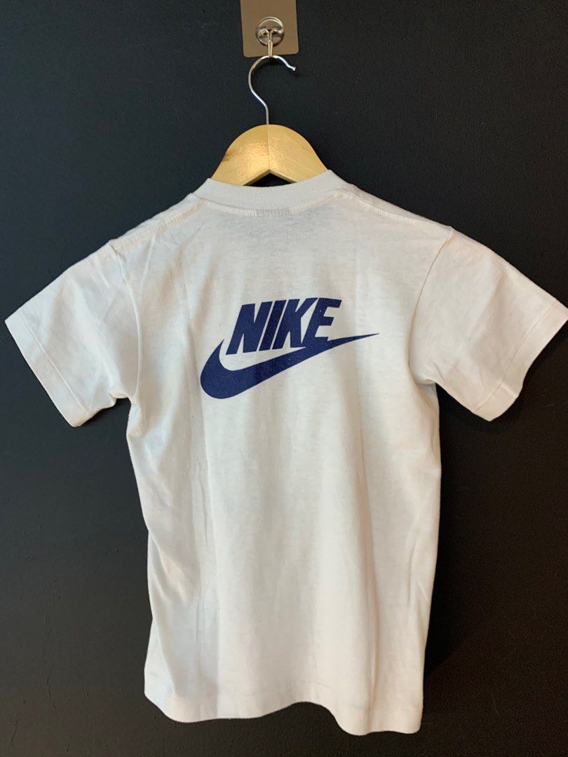 Nike vintage 80s Men s Fashion Activewear on Carousell