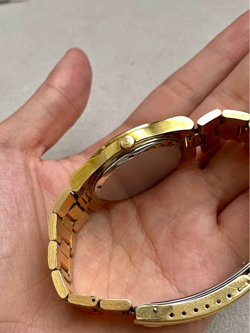 Omega Genève (Category: Luxury Watches) located in Pasig City. Submitted by watchtradeph (Listing ID 1284112982, Image 3). Description: Omega Genève [Ref: 136.0103] Manual winding Year: 1956 Material: gold-plaque Case size: 37mm Bracelet: up to 7.2 inches All original Recently serviced .