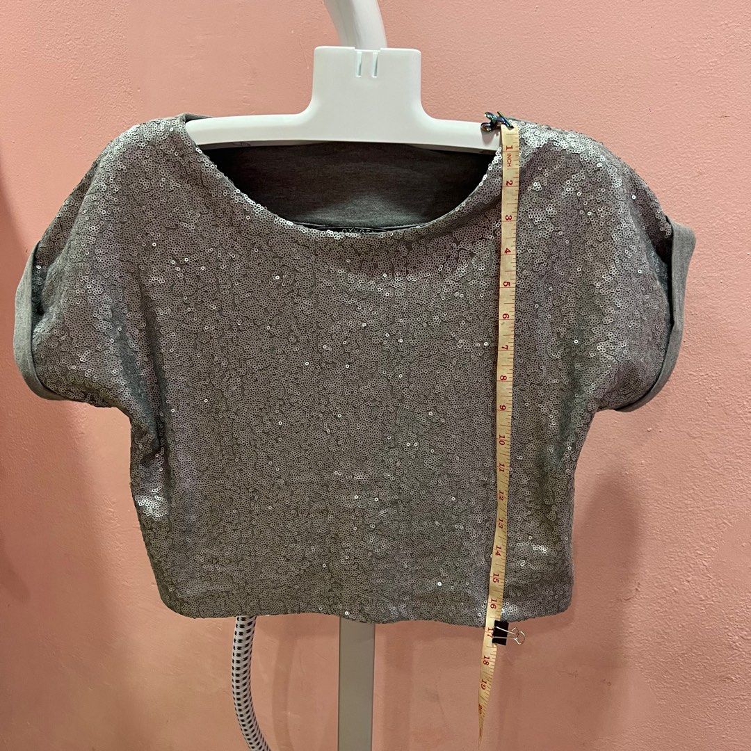 Oxygen Gray sequins party top (Category: Shirts) located in Manila. Submitted by zannedeclutters (Listing ID 1283966490, Image 2). Description: ‼️‼️‼️PLEASE READ FIRST👇🏼 Measurements are already included in the photos. Semi crop top RFS: not using anymore. Na-stuck nalang sa cabinet. Please manage your expectations Shipping: Mon-Fri: pickup point from Avida Towers San Lazaro / SM San Lazaro Shipping via Grab or Lalamove ONLY. No JRS, J&T, LBC, 