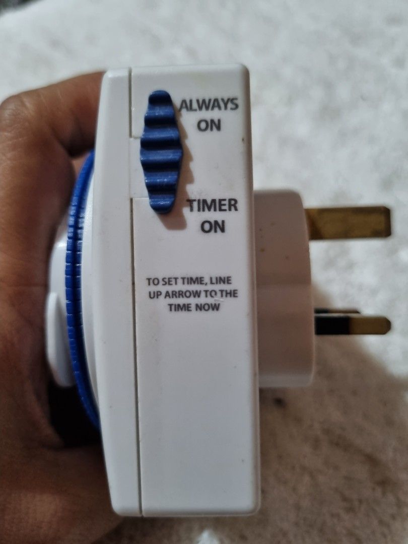 Plug in Timer Socket (Category: Electrical, Adaptors & Sockets) located in Paombong. Submitted by sweetdeals0181656 (Listing ID 1283970912, Image 2). Description: .