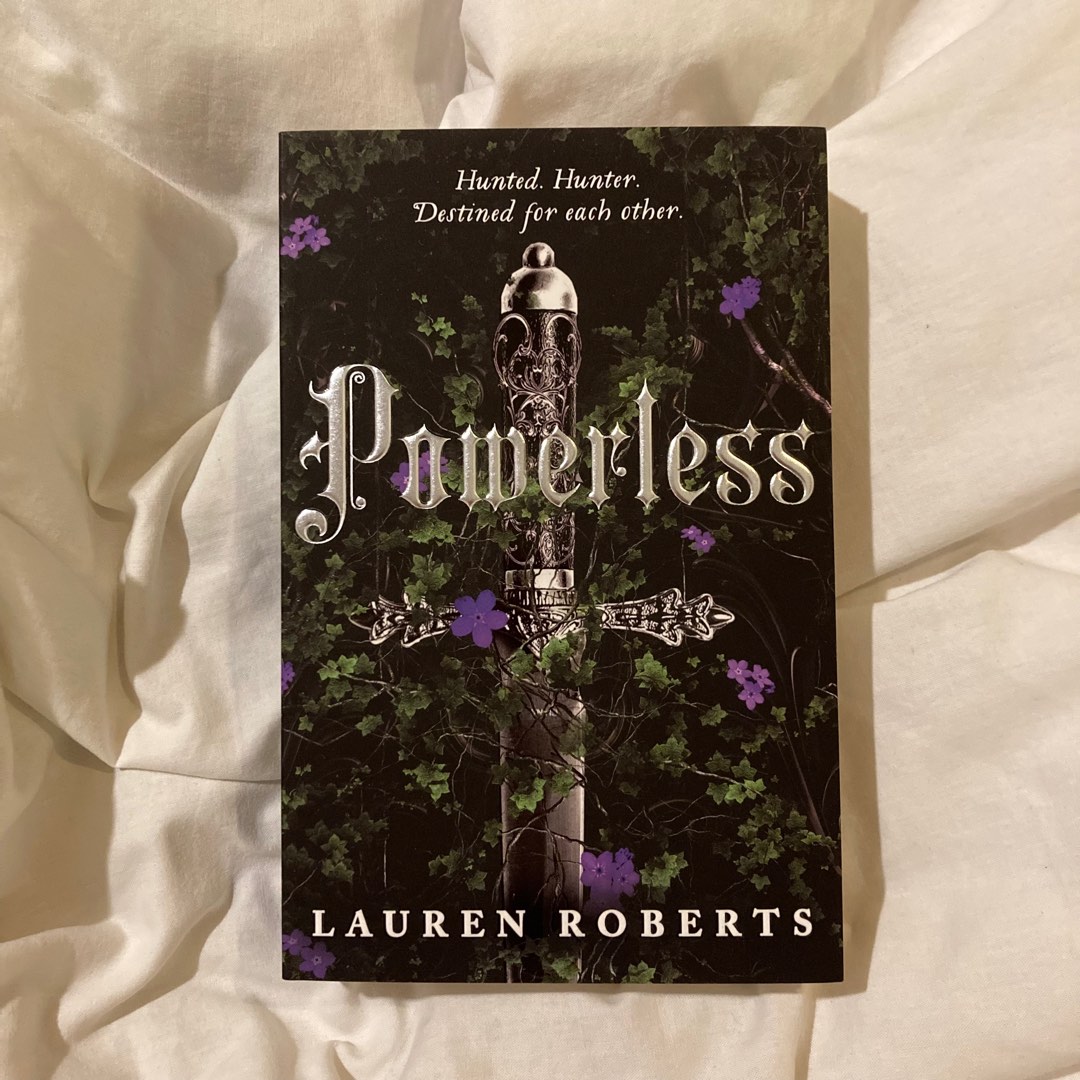 PASAJES Librería internacional: Powerless, Roberts, Lauren