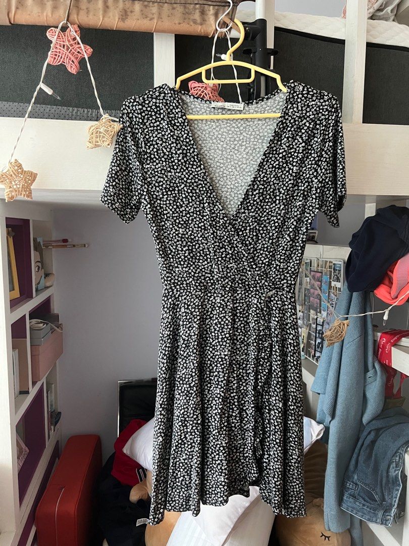 Pull and bear wrap dress top