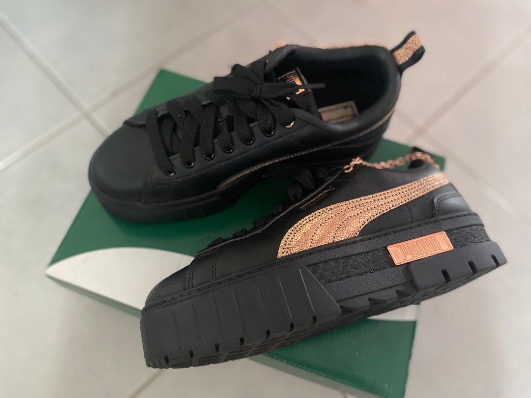 Puma suede platform deals trace black and white