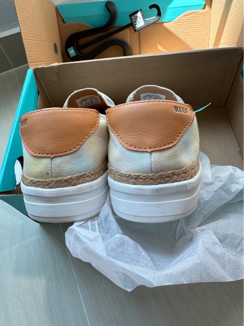 Reef Women slip on sneakers US9 EU40 Women s Fashion Footwear