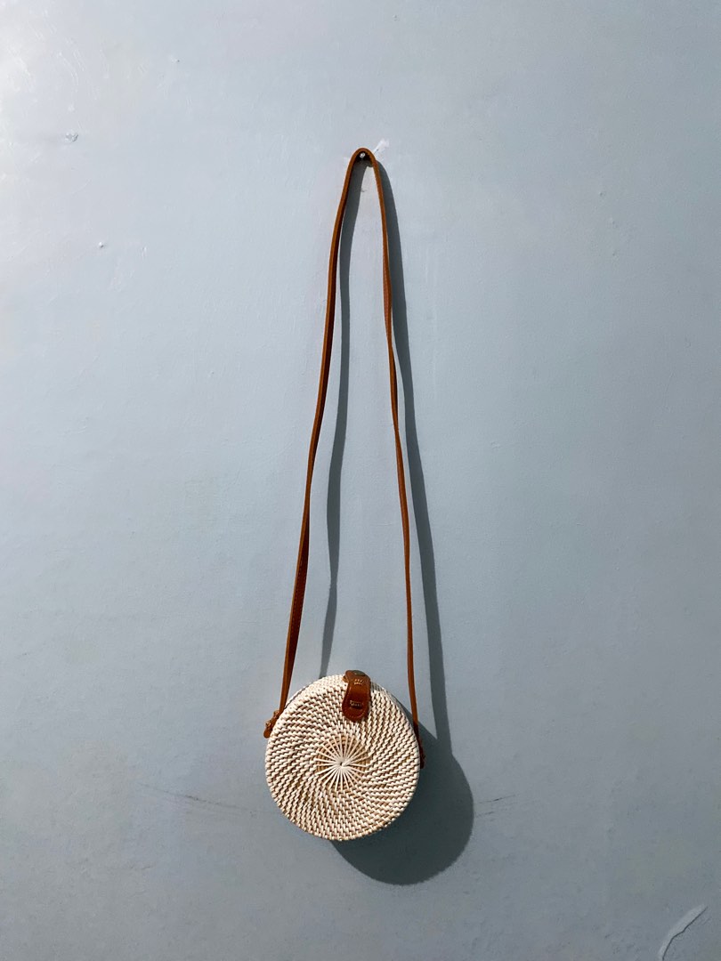 Round Rotan Bag tas rotan bentuk bulat tas anyaman tas handmade tas pantai Fesyen Wanita Tas Dompet di Carousell