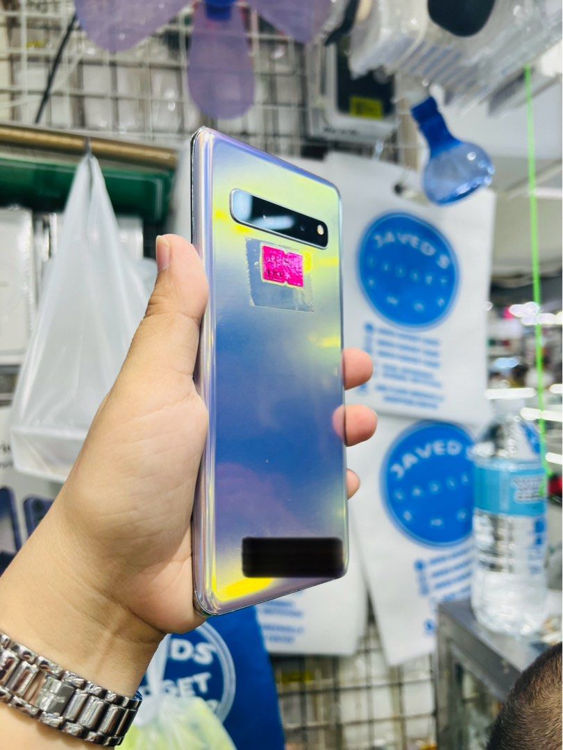 Samsung S10 5G 256gb Single Sim (Category: Samsung) located in San Juan City. Submitted by javedsgadgetshop (Listing ID 1284306803, Image 3). Description: OPEN FOR INSTALLMENT VIA CREDIT CARD/GGIVES & SWAP/TRADE-IN! WE BUY AND SELL ( ANYKINDS OF UNIT BINIBILI PO NAMIN)! PTPA : Padelete po f bawal Read ❗️Onhand ‼️ Samsung S10 5G •256gb •K Variant •Good batt health •Factory Unlock •95% Smoothness •No hidden issue | No Repaired •100% Authentic | Not