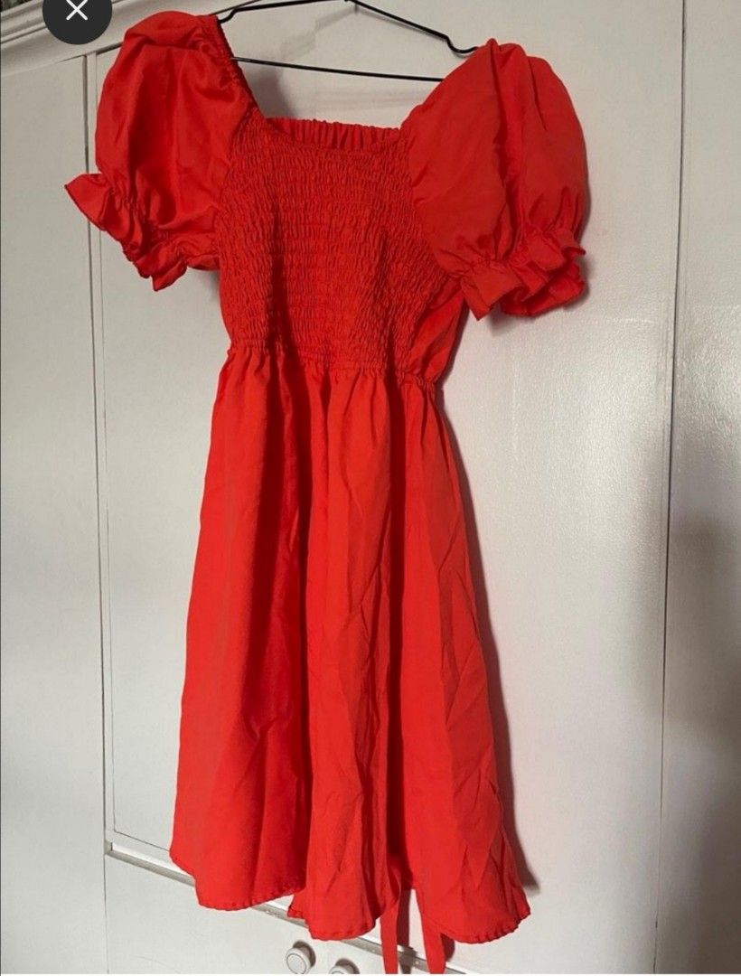 Shein (Category: Dresses) located in Las Pinas. Submitted by vey21 (Listing ID 1284167962, Image 3). Description: Never worn RFS: Di bagay sakin ang kulay.