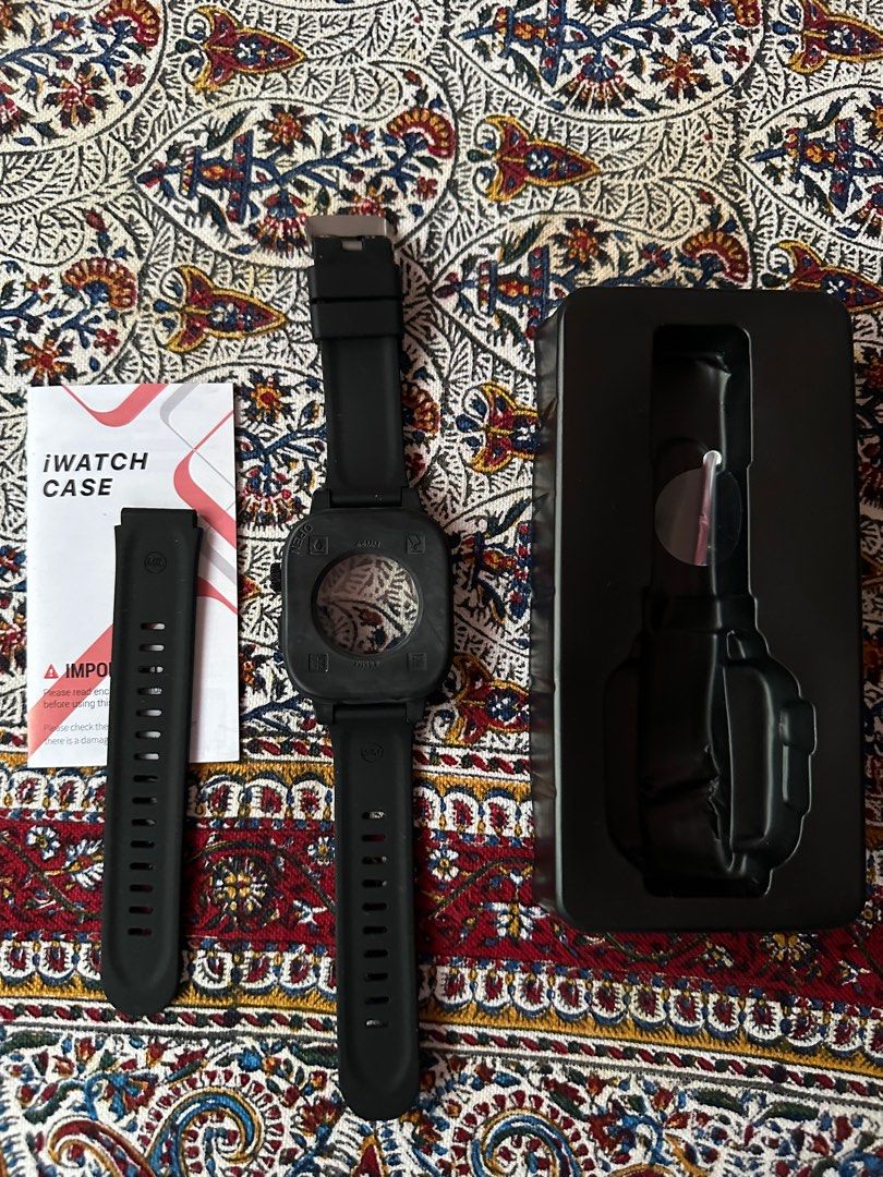 Shellbox Apple Watch Casing (Category: Cases & Sleeves) located in Singapore. Submitted by armafangelus (Listing ID 1284044362, Image 3). Description: Shellbox Apple Watch Casing.
