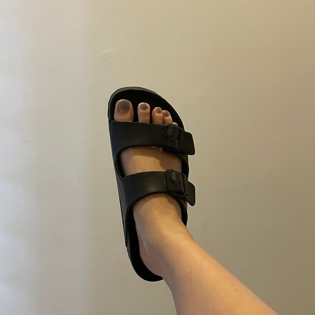 Slip in black sandals Women s Fashion Footwear Sandals on Carousell
