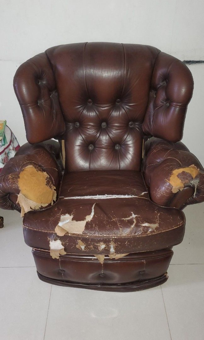 Sofa single outlet bekas