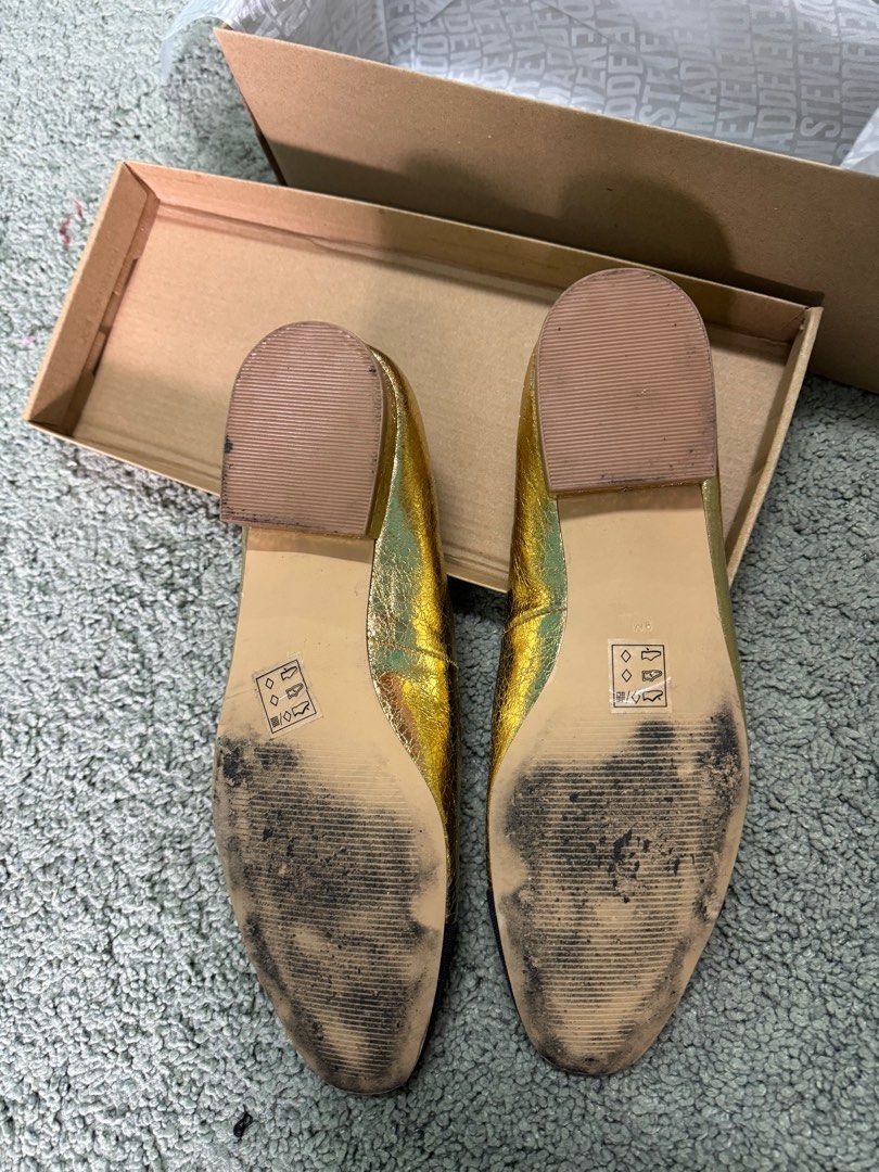 STEVE MADDEN Blair Gold, Women's Fashion, Footwear, Heels on Carousell