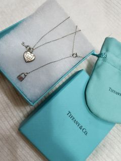 Tiffany & co. return to love heart lock key pendant