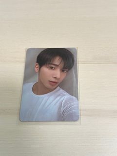 （分類：）位於 。 由 mint_chocolate.304 提交（商品編號 1284065448，圖片 1）。簡介： 。