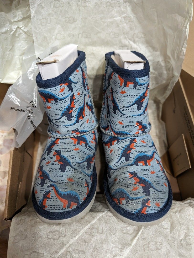 Boys ugg style boots clearance