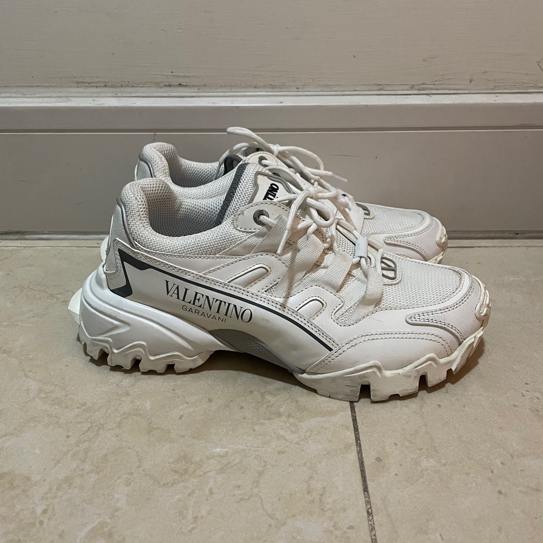 Valentino dad sneakers discount
