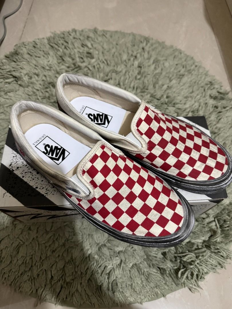 Vans vault checkerboard red hotsell