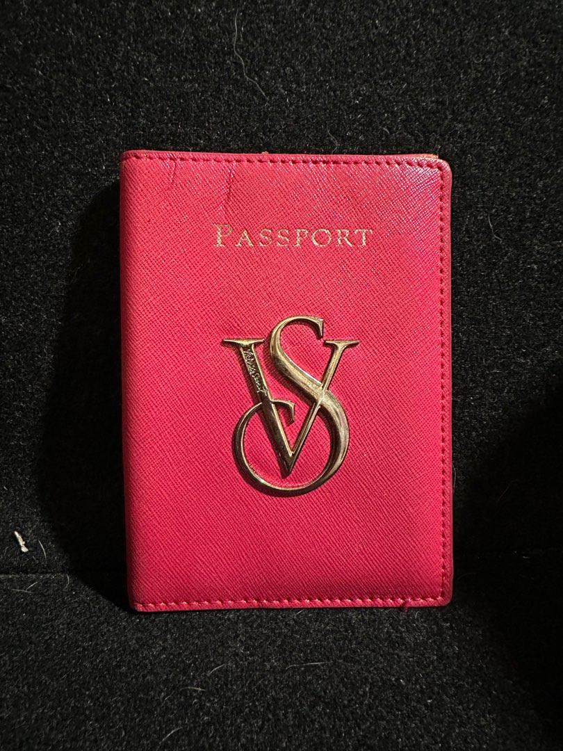 Passport holder - Vichy Bordeaux main image 0