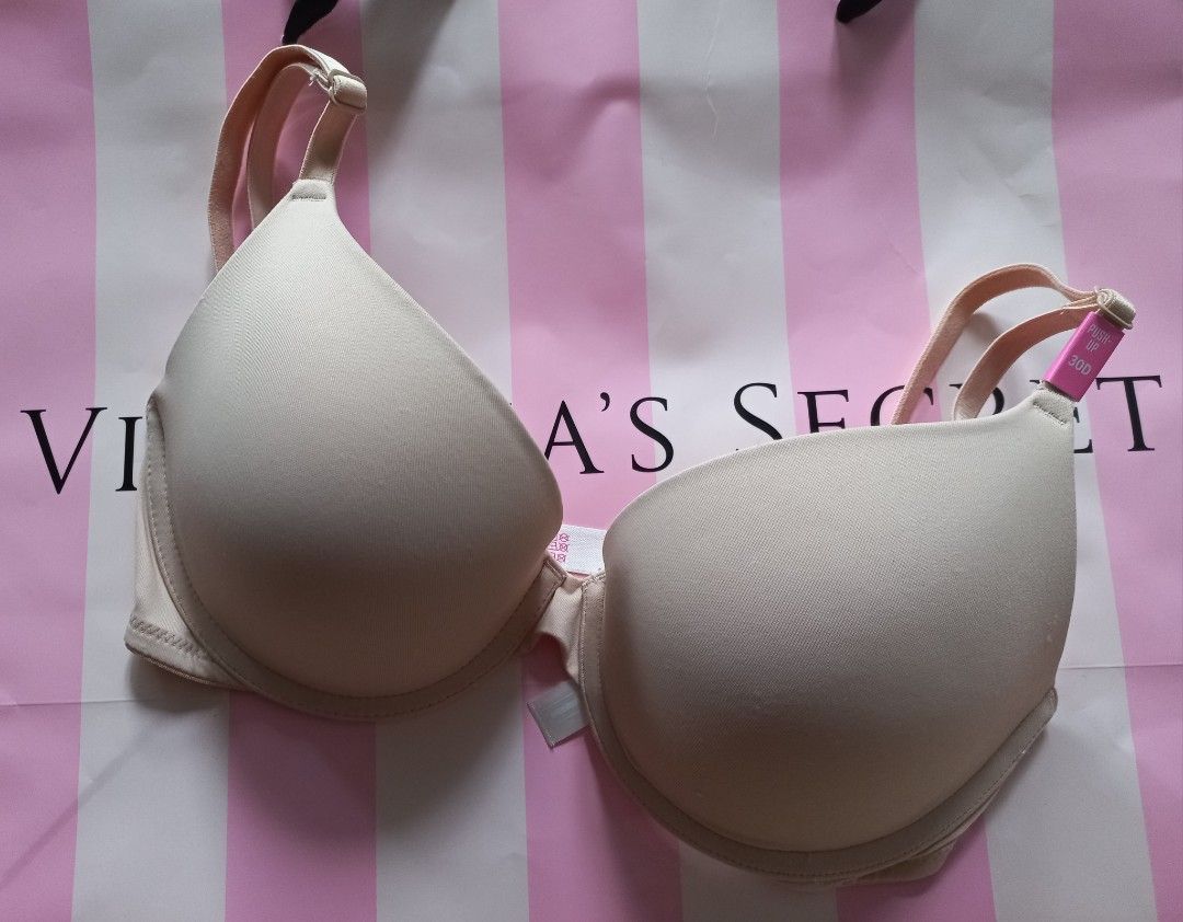 Victoria's Secret plunge super soft super push-up bra in black size 34C.
