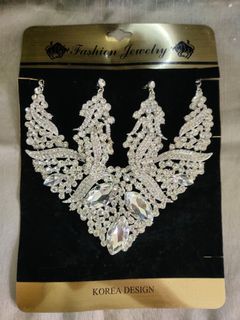 Wedding Jewelry Set (earings and necklace)