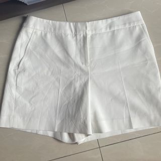 white trouser shorts