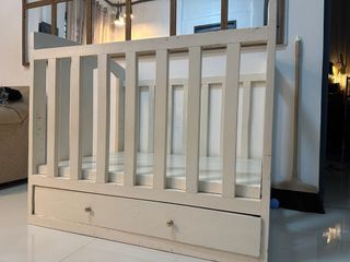 Wooden Crib (White)