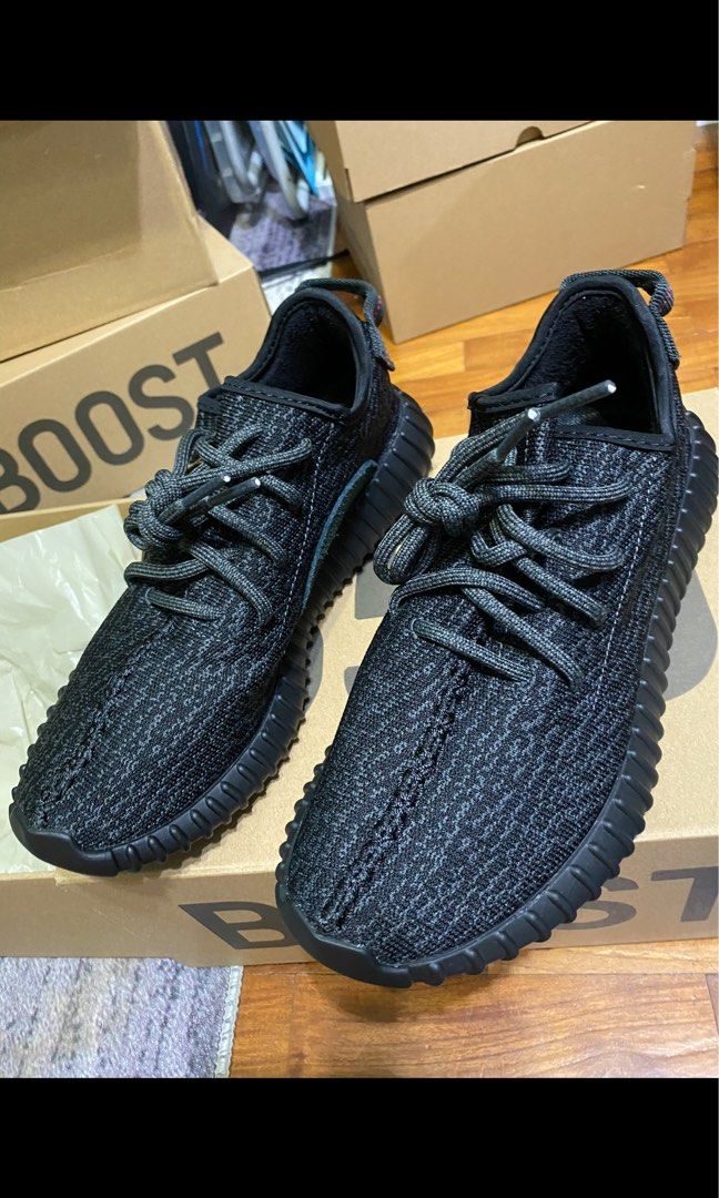 yeezy static triple black