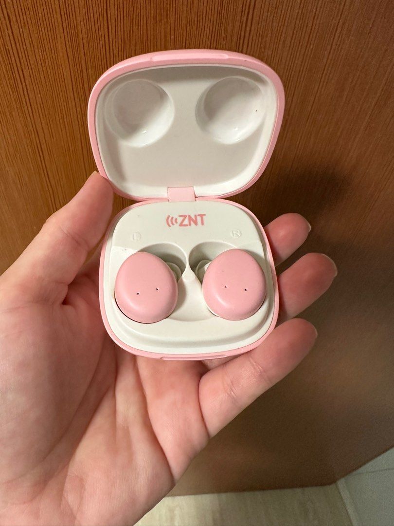 ZNT Bluetooth earpiece