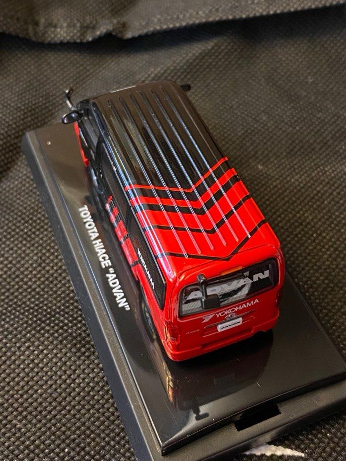 京商 1/64 TOYOTA HIACE ADVAN 1:64 Toyota Hiace Advan diecast same size with Tomica Hot