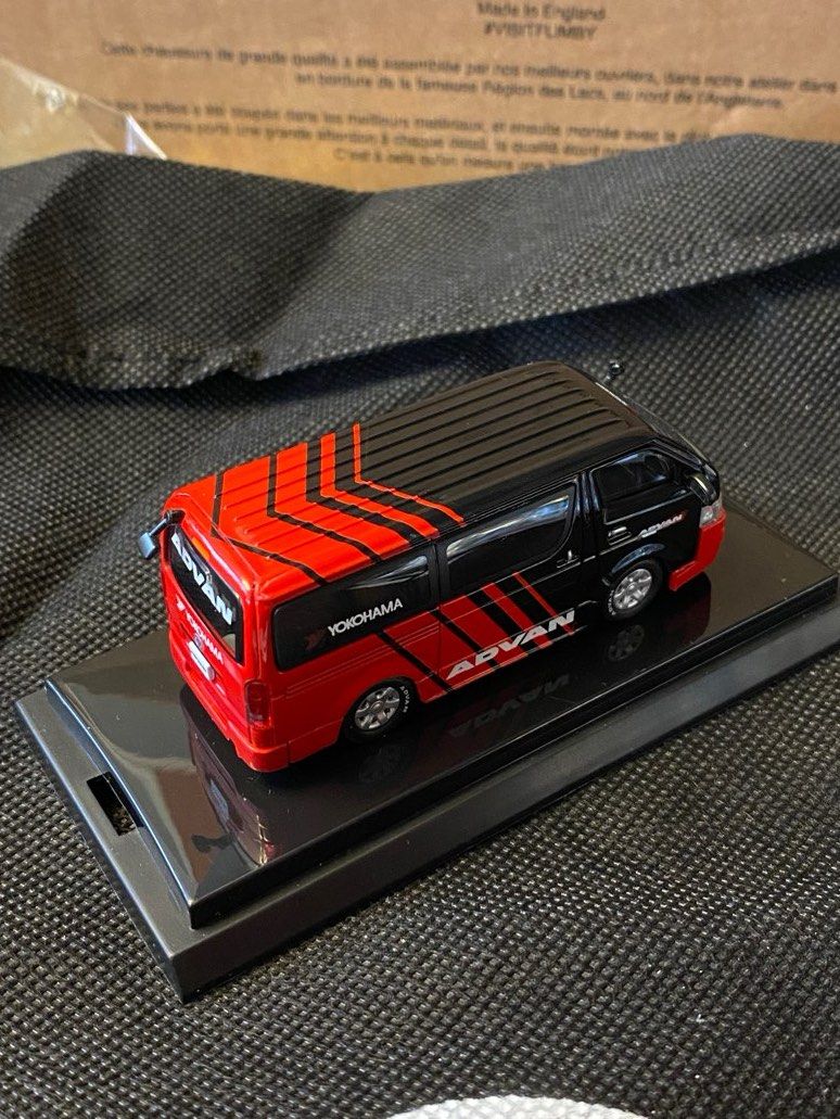 京商 1/64 TOYOTA HIACE ADVAN 京商 KYOUSYOU|1/64 アドバン ハイエース (ブラック×レッド