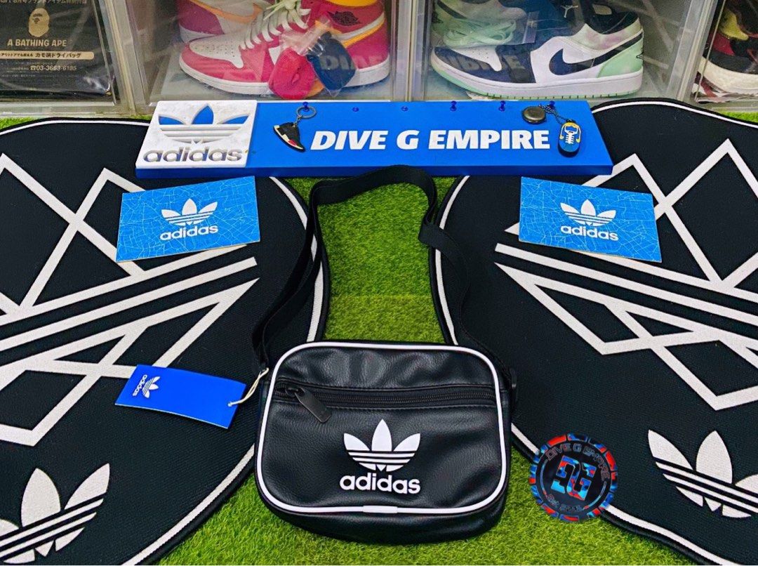 ADIDAS ADICOLOR CLASSIC MINI AIRLINER BAG