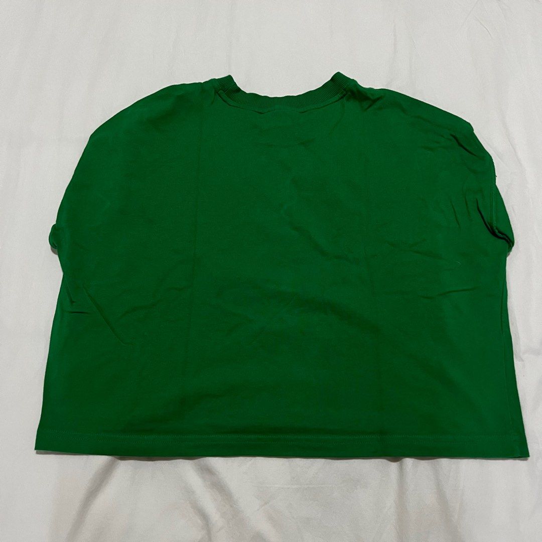 Adidas Original green shirt (Category: Activewear) located in Makati City. Submitted by msjcfr (Listing ID 1284461604, Image 2). Description: Selling my adidas original muscle shirt. Used only once • small • green.