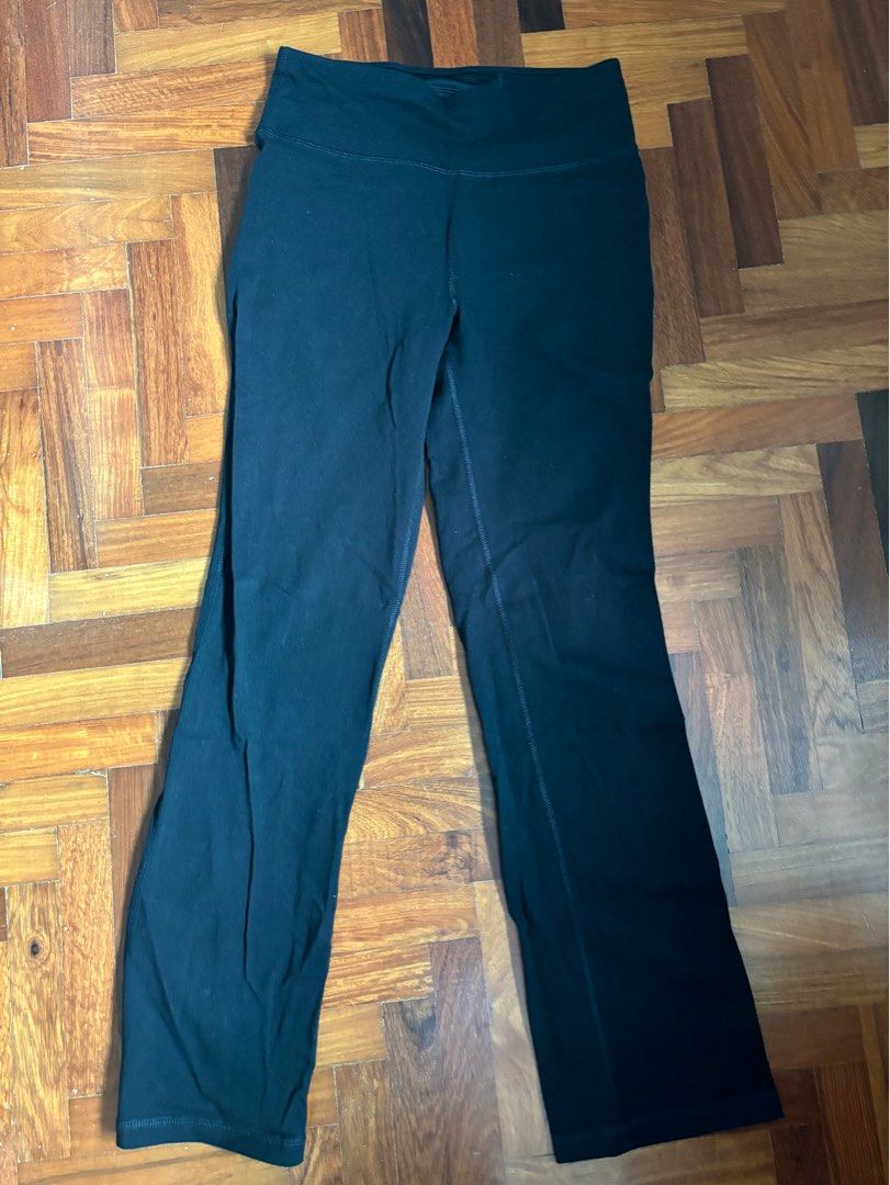 Athletic Works women's sports gym yoga pants, Women's Fashion, Activewear  on Carousell
