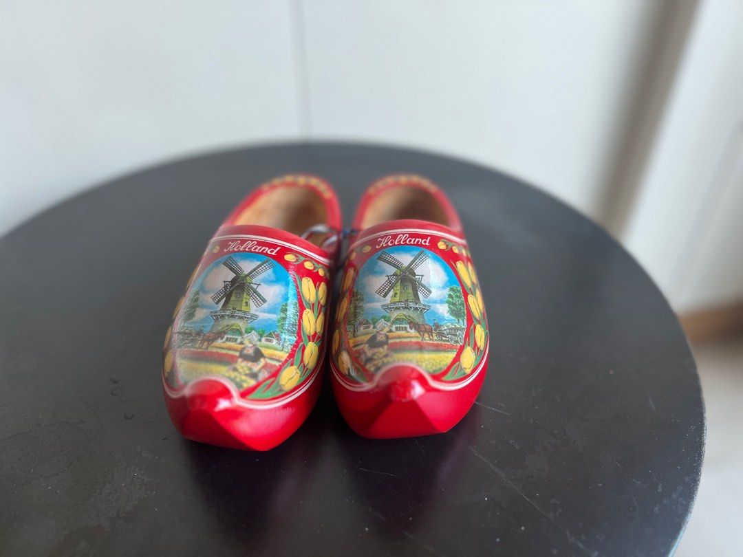 Red wooden shoes discount