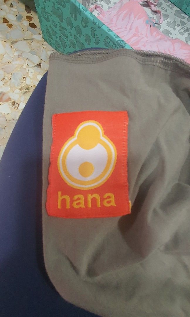 Hana baby wrap breastfeeding store