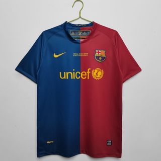 (Category: ) located in . Submitted by footyjerseys (Listing ID 1284314327, Image 1). Description: .