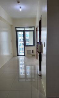 BGC CONDO FOR RENT IN PARK WEST