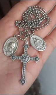 Blessed crucifix with St. Pio & sto.Nino medallion protection necklace