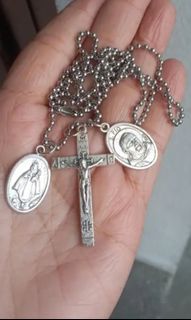 Blessed crucifix with St Pio & sto Nino medallion protection necklace