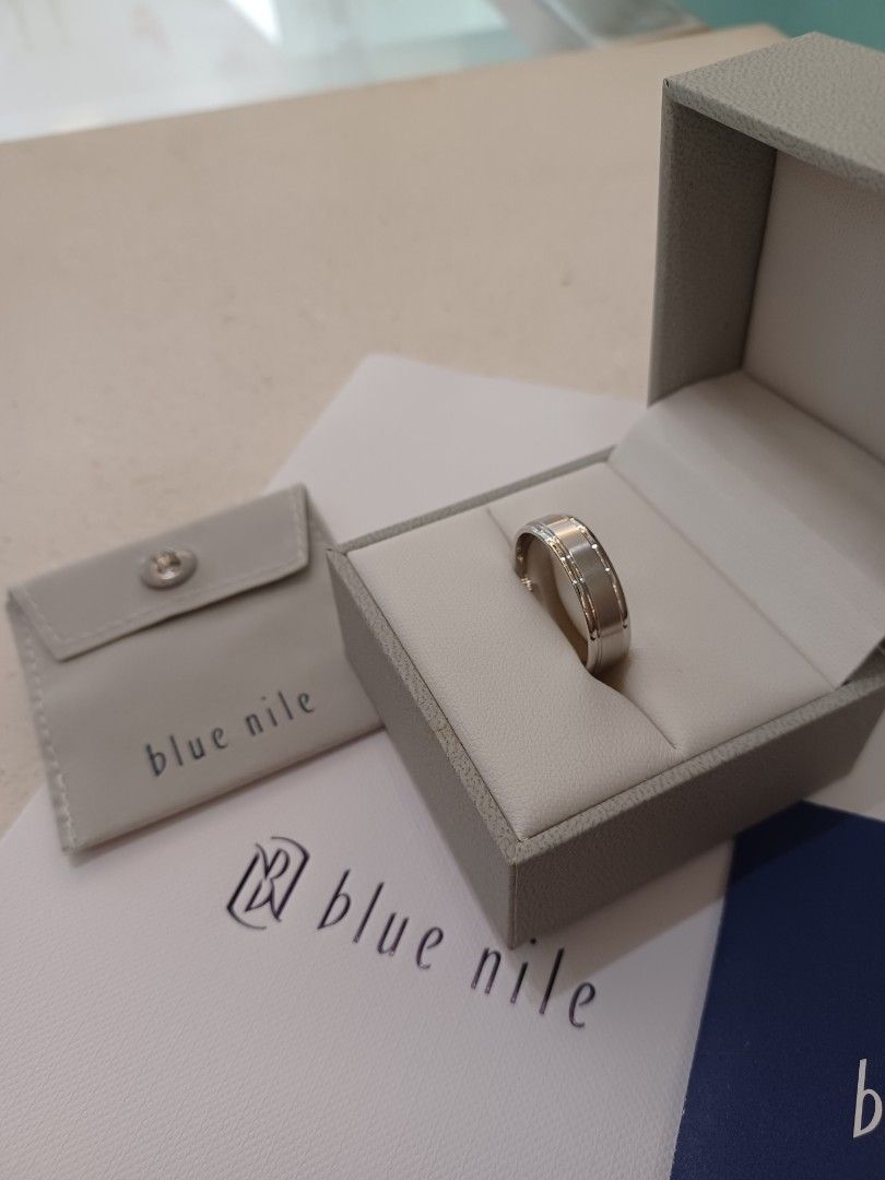 Blue nile brushed inlay wedding ring deals