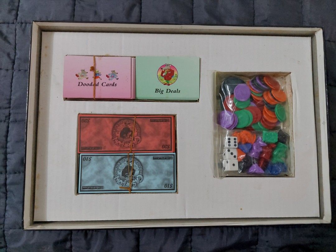 Cashflow board game + vhs + tapes, Hobbies & Toys, Memorabilia