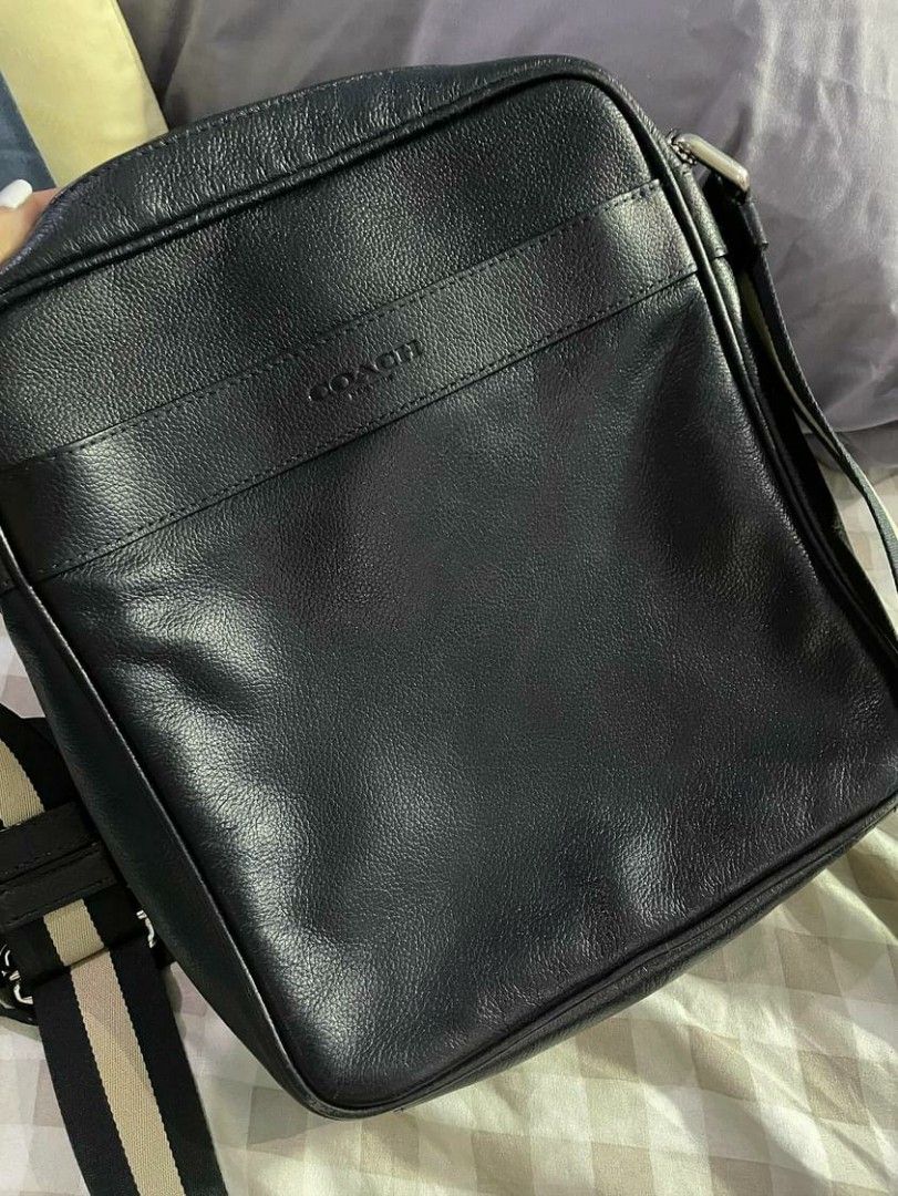 Coach Mailman Bag (Category: Sling Bags) located in Las Pinas. Submitted by katnissph (Listing ID 1284541942, Image 1). Description: RFS : Decluttering Great deal for the price. bought in US. 100% Authentic ( leather).