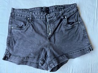 (Category: ) located in . Submitted by _pipiyayaya (Listing ID 1284550897, Image 1). Description: .