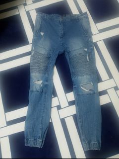 (Category: ) located in . Submitted by virginabloh (Listing ID 1284366213, Image 1). Description: .