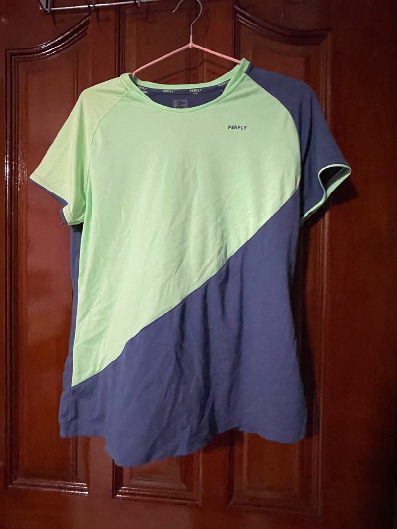 Decathlon activewear / yoga shirt (XL), Women's Fashion, Activewear on  Carousell