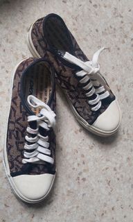Dkny arnold slip on wedge trainers store