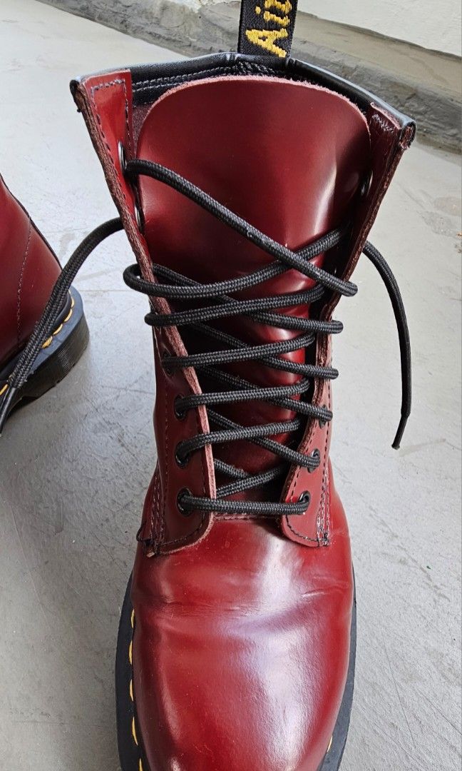 Dr Martens 1460 Lace Up 8 eye boots cherry